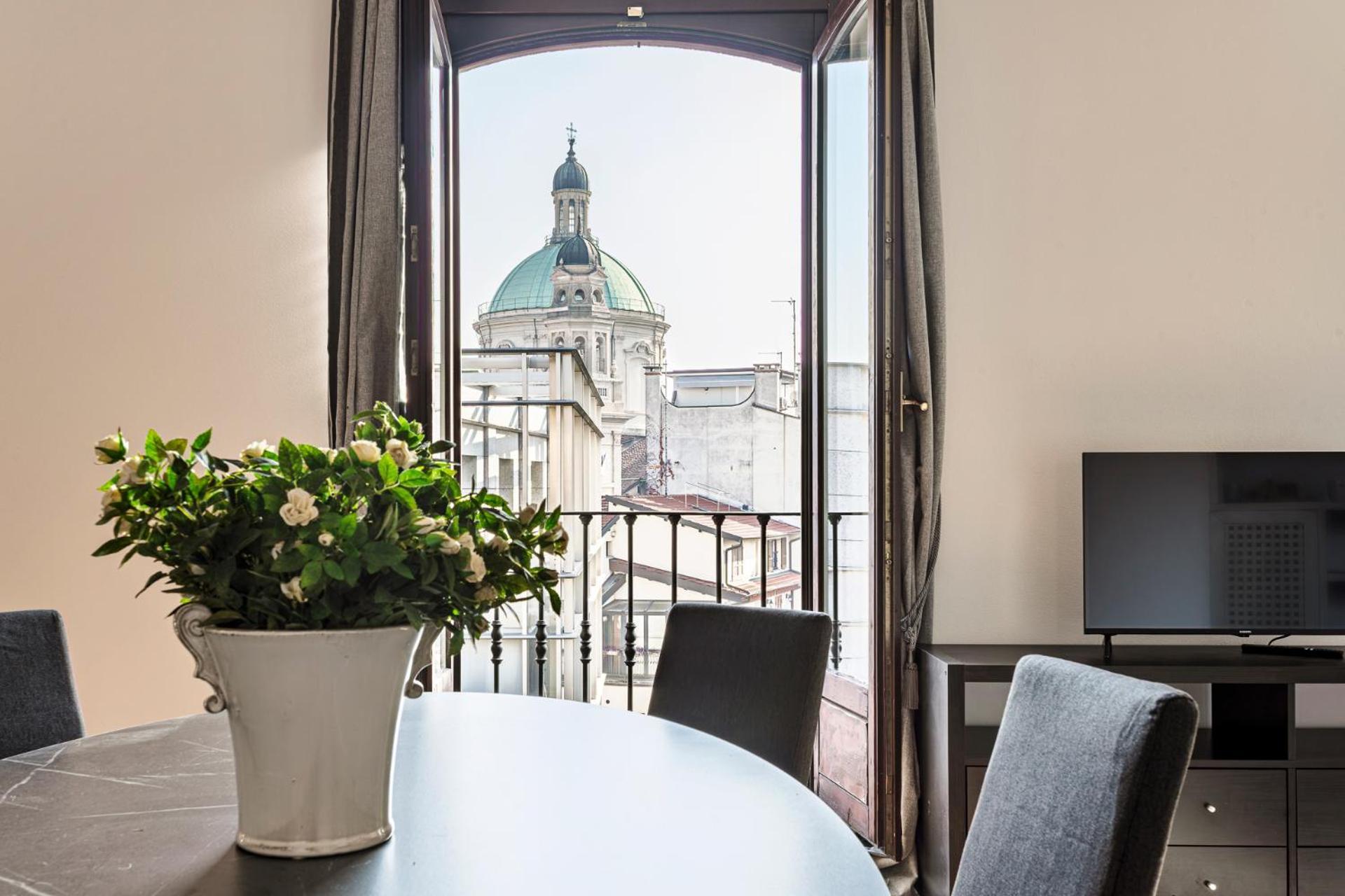Elegant 2 Bedrooms Apartments Near Duomo Milano Exterior foto