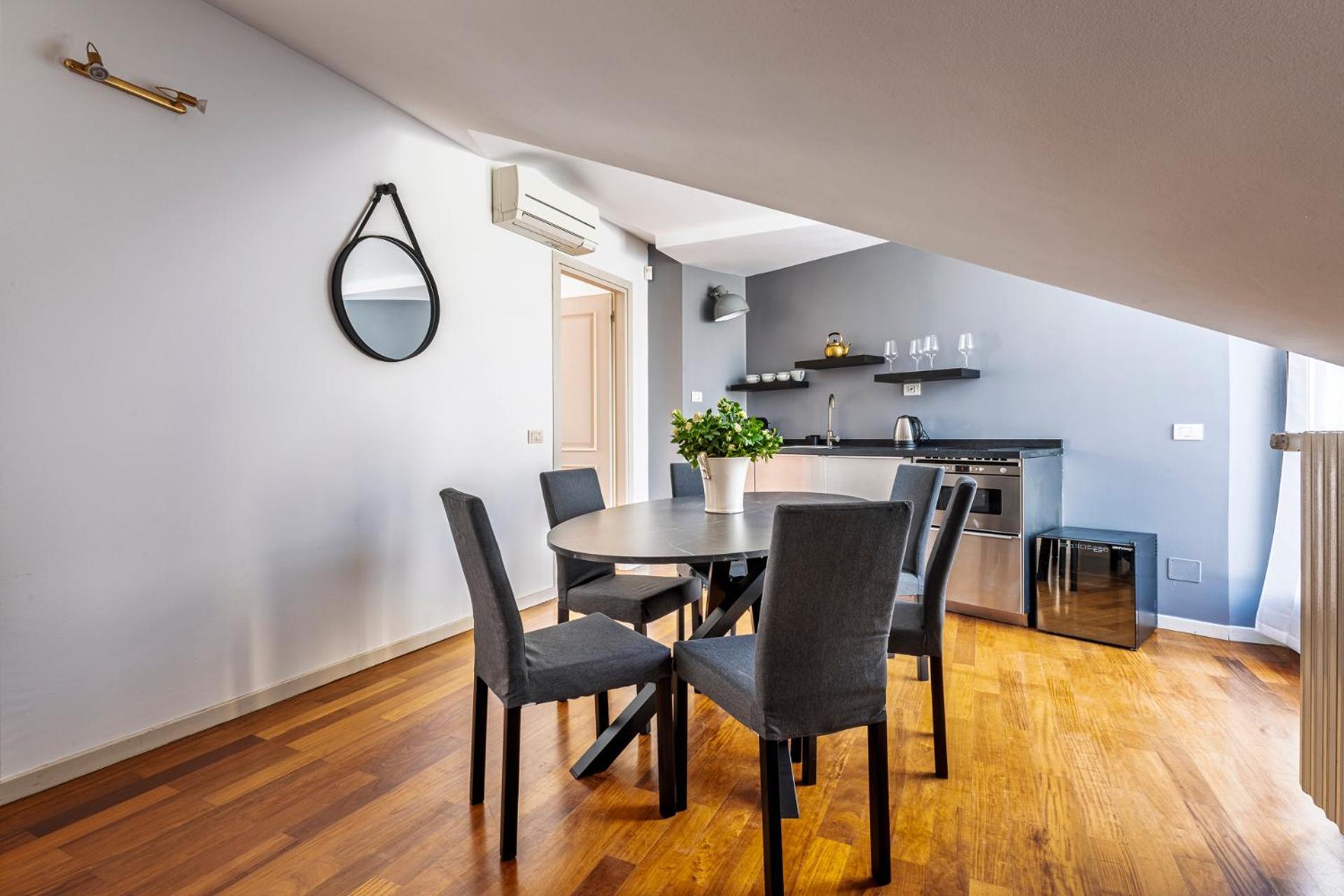 Elegant 2 Bedrooms Apartments Near Duomo Milano Exterior foto